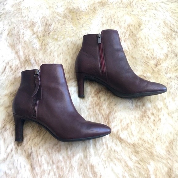 Clarks burgundy wine leather ankle boots - size 5 - Picture 6 of 6